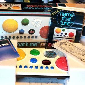 Vintage 1979 Castle Toy Electronic Name That Tune Game Radio Music Toy